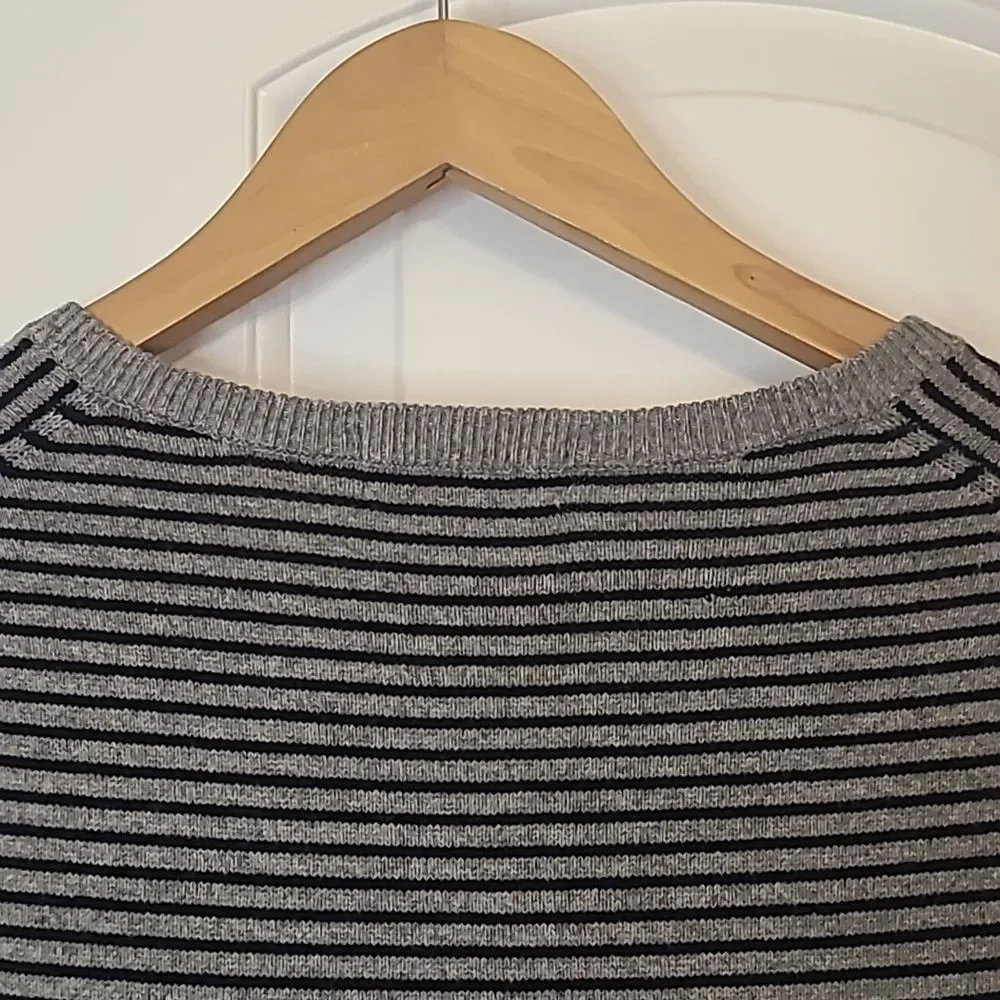 J. Crew men's striped V-neck sweater vest cotton cashmere blend Gray Navy Size L